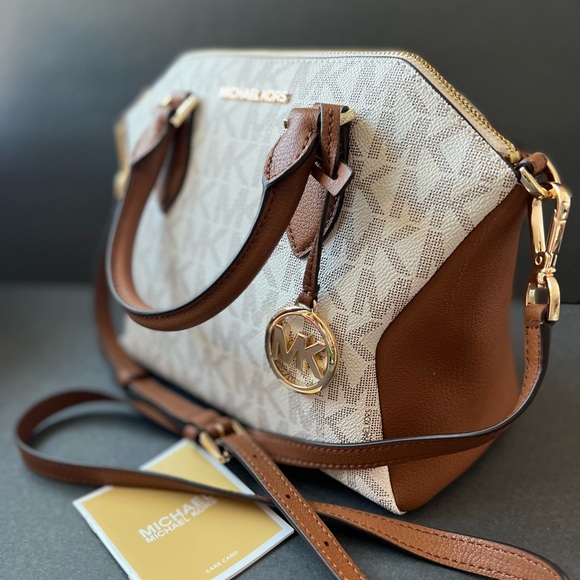 Michael Kors Bags Nwt Michael Kors Coraline Medium Messenger